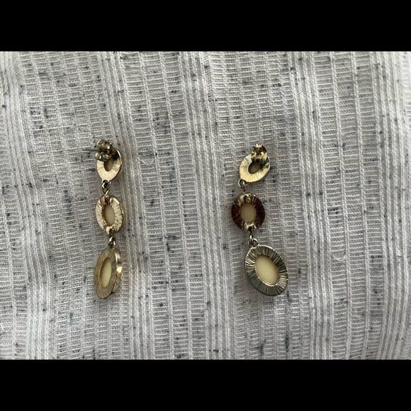Gold tone and Cream dangle earrings - Picture 2 of 2